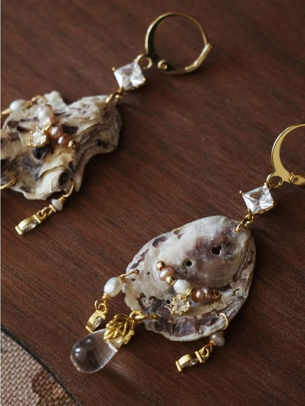 Gold and Pearl Shell Drop Earrings -‎ Women Jewelry